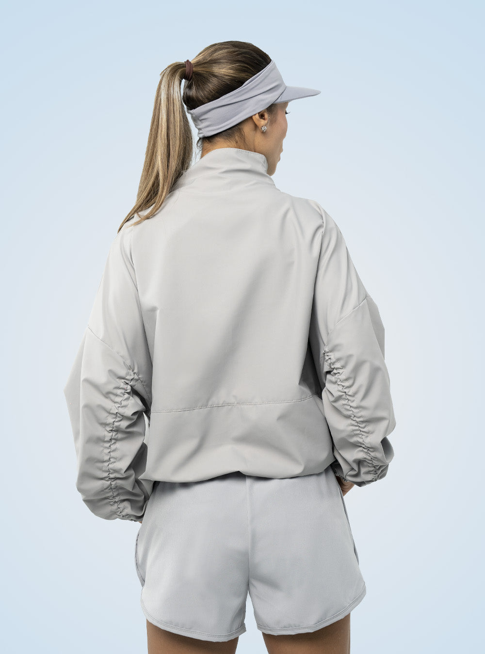 CHAQUETA CORTAVIENTOS GRIS