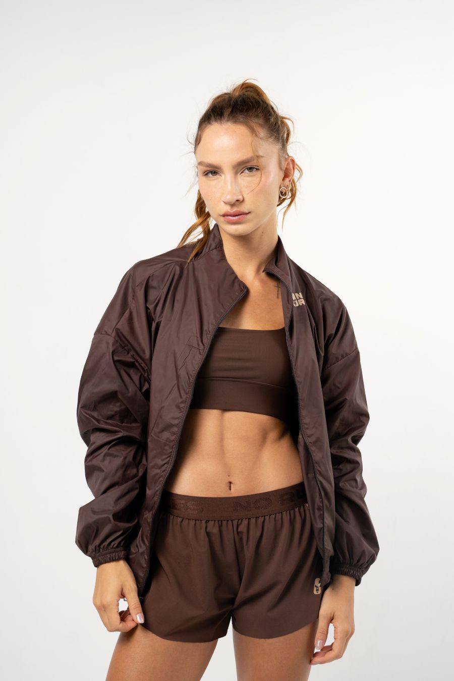 Chaqueta Active Flow Chcolate