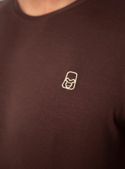 CAMISETA ALGODÓN CAFÉ LOGO BORDADO