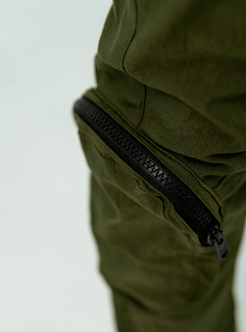 PANTALÓN CARGO UTILITY VERDE MILITAR