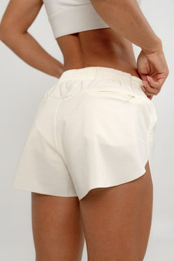 Flash Shorts Cream Mujer