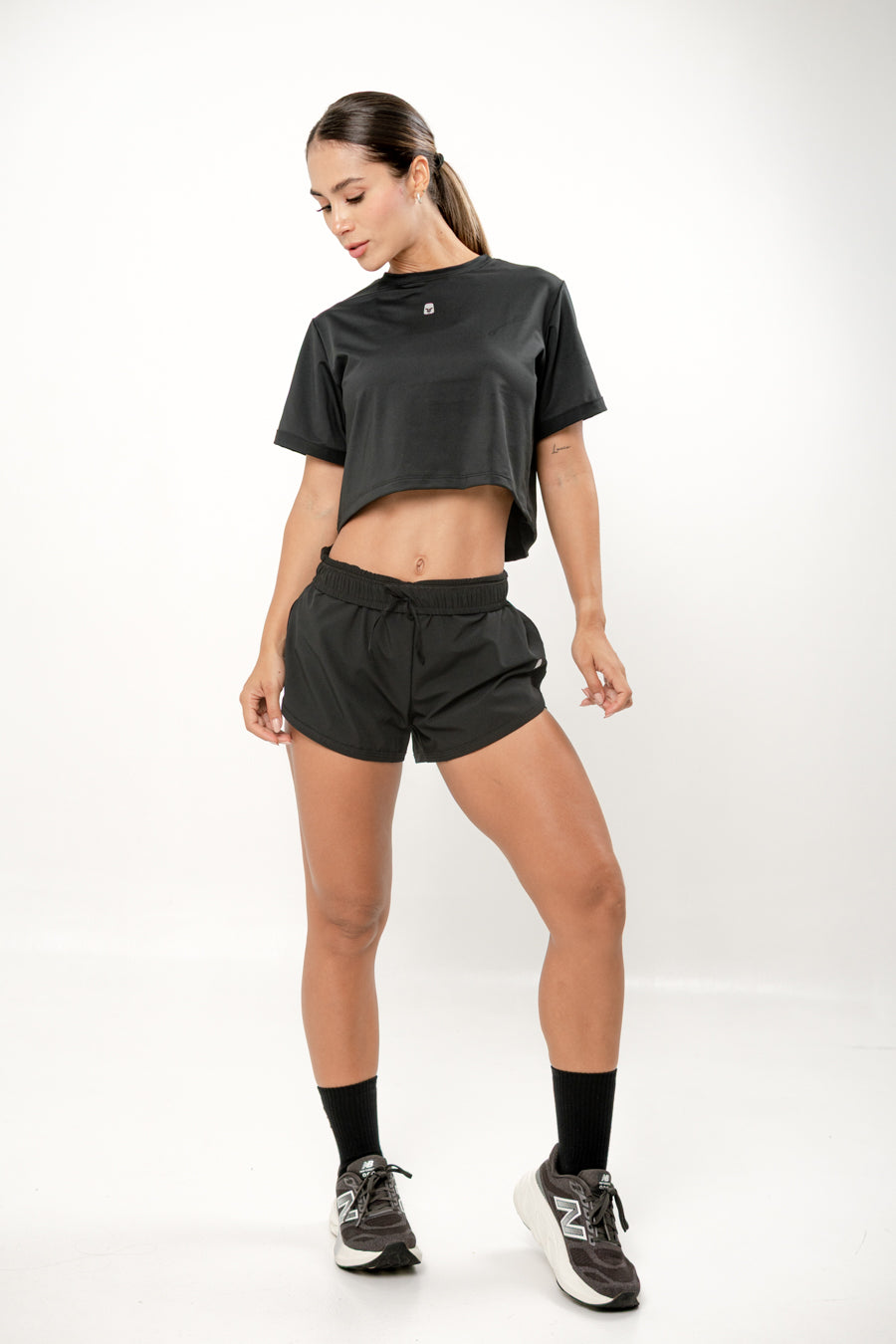 SHORT CON LYCRA RUNNING NEGRO