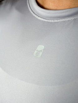 CROP TOP TELA FRÍA GRIS