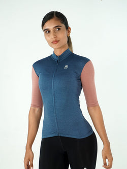 JERSEY SLIM DAMA AZUL MEDIO CON MANGA PALO DE ROSA CORTA