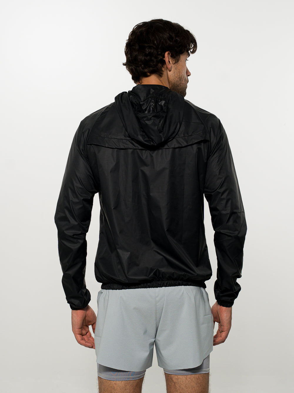 Essential Jacket Hombre Negra