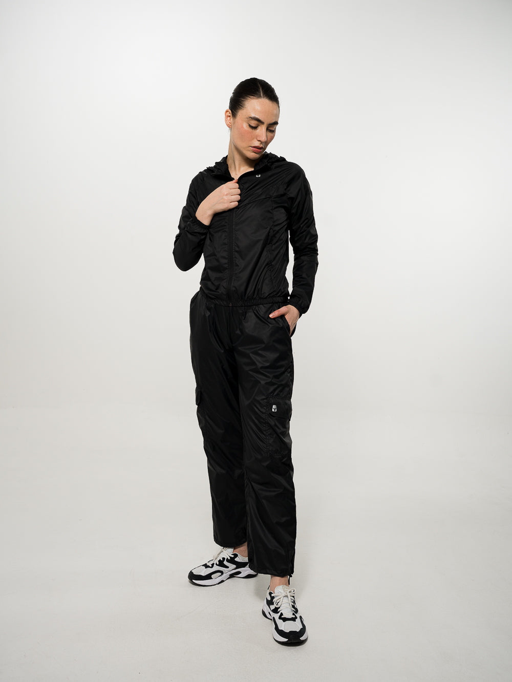 Essential Jogger Negro
