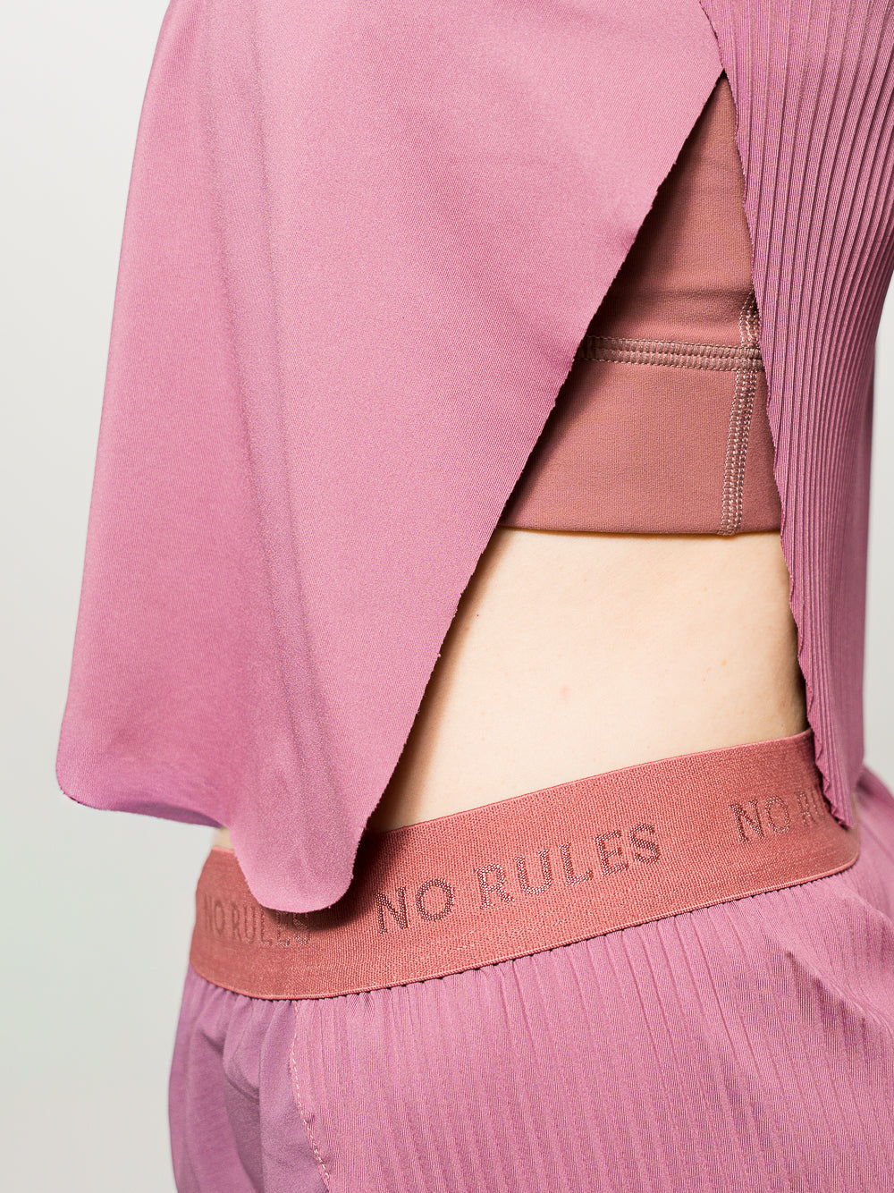 Conjunto Pleat Berry