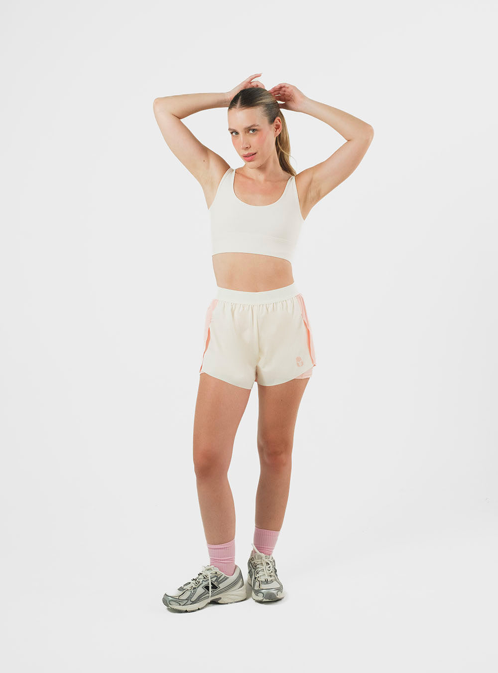 SHORT RUNNING PERFORMANCE CON LYCRA IVORY