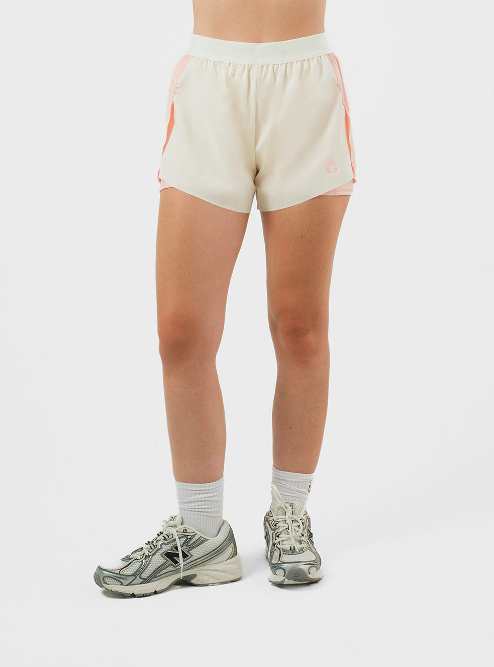 SHORT RUNNING PERFORMANCE CON LYCRA IVORY