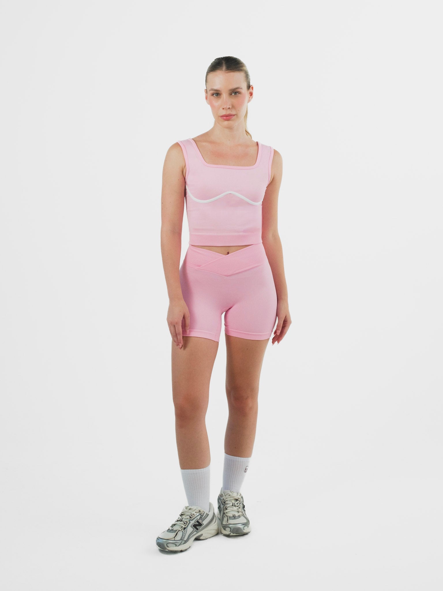 Strive Cross Short Bubble Gum