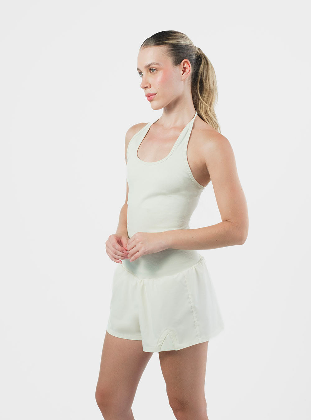 Strive Glow Dress Vainilla