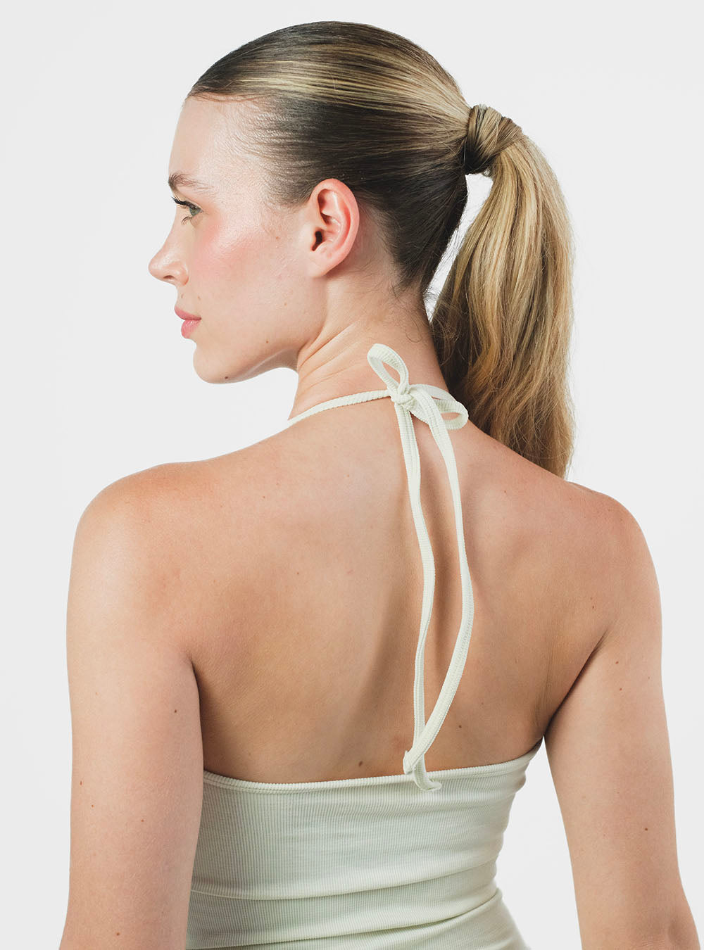 Strive Glow Dress Vainilla