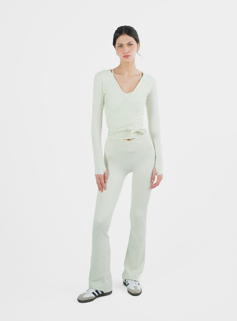 Conjunto Strive Twist Vainilla