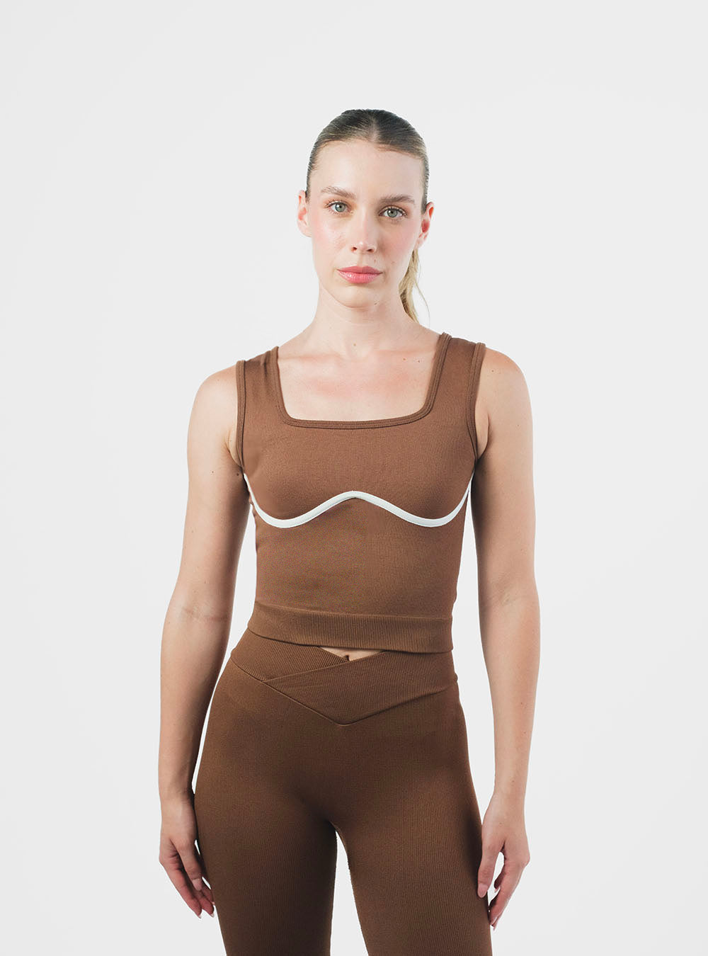 Strive Sleeve Top Avellana