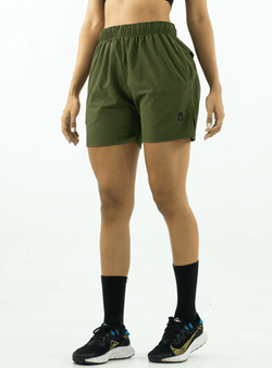 SHORT AJUSTADO VERDE MILITAR